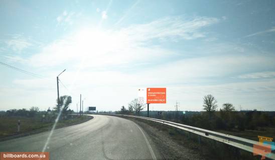 Билборд A на трассах Киевской области автомобільна дорога Р-69 «Київ-Вишгород-Десна-Чернігів»,800м. після повороту на масив «Міжріччя», ліворуч, у напрямку з м. Вишгорода в  с. Хотянівка. фото 1