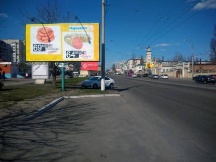 Билборд B в Кременчуге, 3х6  пр. Свободи, р-н ТЦ "Сіті - центр" фото 1