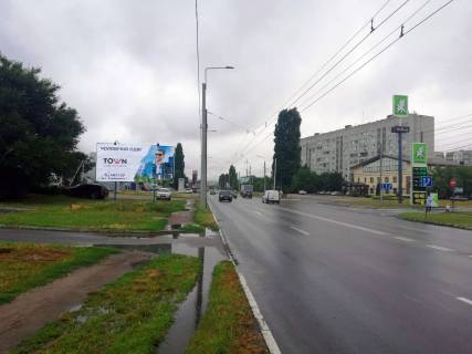 Билборд B в Кременчуге, 3х6  пр. Лесі Українки, р-н буд. № 102 фото 1