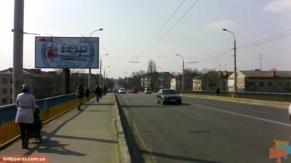 Билборд B в Луцке, 3*6  від просп. Перемоги до просп. Соборності, міст (Б сторона Лед-Екрану) фото 1