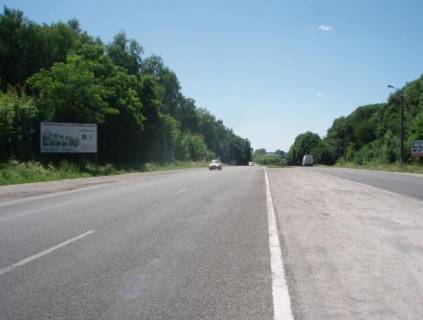 Билборд B в Великой Березовице, 3х6  Чернівецька траса Березовиця Б (з міста) фото 1