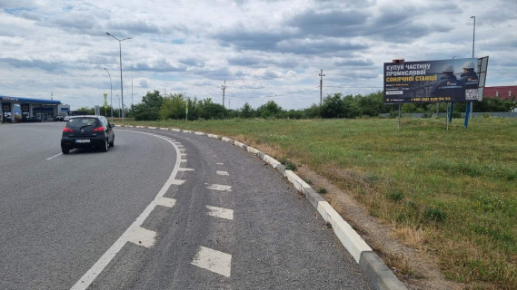 Билборд A в Ужгороде, 3x6  автошлях Ужгород-Чоп, кільцева розв'язка фото 1