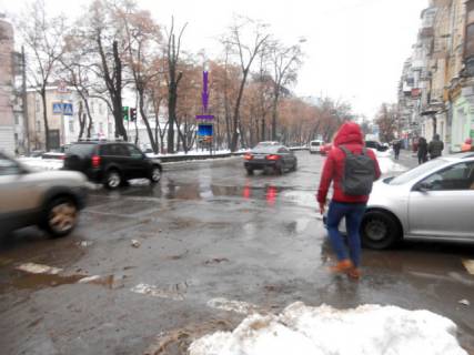 Видеоборд A в Киеве, 1.2x1.8  Верхний Вал,48/28 , ул. Волошская - 395103 фото 1