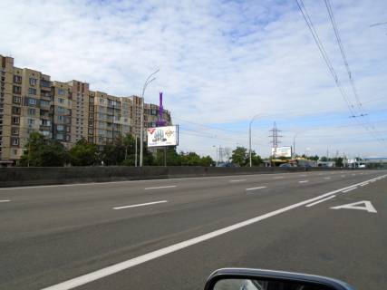 Billboard B in Kyiv av. Suhevica, 8 Photo 1