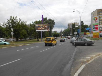 Prismatron, Prism A in Kyiv av. Pravdi / st. Visgorods'ka na rozpodil'cij smuzi u napramku centru - 299044 Photo 1