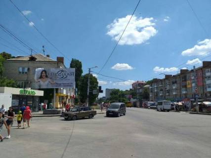 Билборд B в Кропивницкий (Кировоград), 3x6  ул. Андреевская- Соборна вул. ( 50 років Жовтня) ("Крытый рынок") NEW!!! фото 1