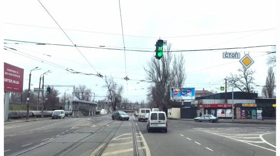 Призма A в Днепр (Днепропетровск), 3х6  Мануйловський пр., 1 - Каруни вул. - 8437 фото 1