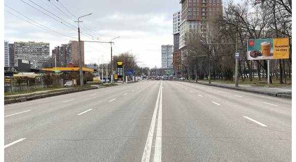 Билборд A в Днепр (Днепропетровск), 3х6  Запорізьке шосе, біля парка "40-річчя Визволення Дніпропетровська", з центру фото 1