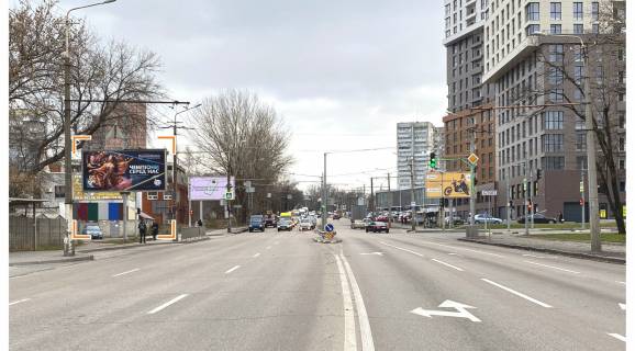Призма B в Днепр (Днепропетровск), 3х6  Запорізьке шосе - Ольгерда Бочковського (Генерала Пушкіна) вул., в сторону Космічна пл. - 218259 фото 2