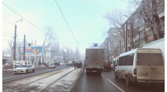 Призма B в Днепр (Днепропетровск), 3х6  Богдана Хмельницького (Героїв Сталінграда) пр., 118Д - Чорних Запорожців (Кротова)вул. - 218252 фото 2