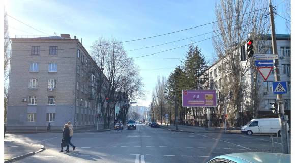 Призматрон, Призма A у Дніпро (Дніпропетровськ), 3х6  Князя Володимира Великого (Плеханова) вул. - Словацького Юліуша вул., В центр - 218179 Фото 1