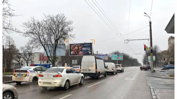 Призма Р/П в Днепр (Днепропетровск), 3х6  Олександра Поля (Кірова) пр. - пр. Пилипа Орлика (Ілліча), в центр - 218223 фото 1