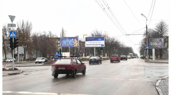 Призма Р/П в Днепр (Днепропетровск), 3х6  Олександра Поля (Кірова) пр. - пр. Пилипа Орлика (Ілліча), в центр, зправа - 218221 фото 1