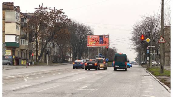 Призма Р/П в Днепр (Днепропетровск), 3х6  Івана Мазепи (Петровського) пр., 51 - Кості Гордієнка (Матлахова) вул., з центру - 218272 фото 1