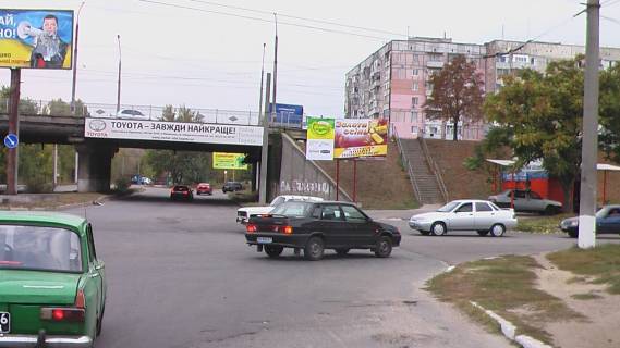 Билборд A в Кропивницкий (Кировоград), 3х6  просп. Винниченка, автосалон "Фольксваген", мост фото 1