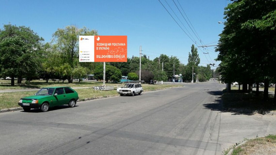 Билборд B в Кропивницкий (Кировоград), 3х6  вул. Гер. Рятувальників (Волкова), "Маркет-Опт" фото 1