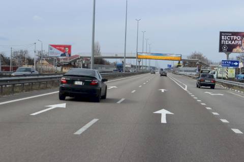 Нестандарт A в Любимівці, 2х16  М-06 Житомирська траса 33+020 км від КПП. Десятий від Києва, с. Любимівка, поворот на с. Буча 1, зупинка, поруч Ветеринарна аптека, напрямок - з Києва фото 1