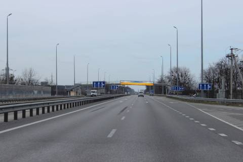 Non-Standard A in Kopiliv, 2х16  M-06 Zitomirs'ka trasa 46+370 km vid KPP. Patnadcatij vid Kieva, s. Kopiliv, povorot na s. Makovise - zupinka, napramok - z Kieva Photo 1