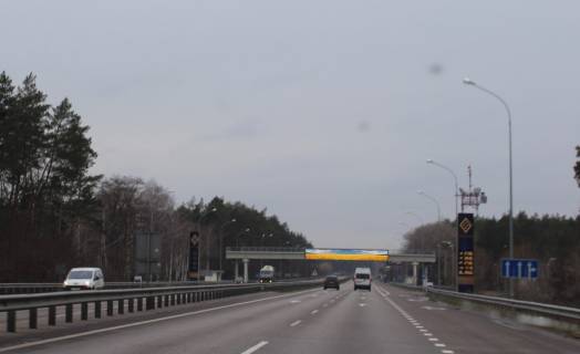 Нестандарт A в Иванков, 2х16  М-03 траса Київ-Харків 48+800 км від КПП. Другий від Борисполя, зупинка на с. Іванків, АЗС GLUSCO, напрямок - в Київ фото 1