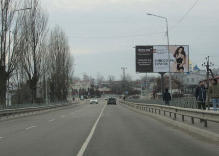 Билборд A в Петропавловской Борщаговке, 3x6  с. Петропавлівська Борщагівка, вул. Соборна 16, біля Озера, рух з Києва фото 1