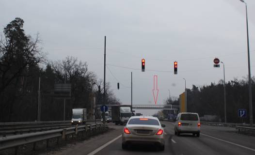 Нестандарт A в Киеве Брест - Литовська шосе, 10. Четвертий від Києва,  поворот на вул. Зв'язківців , світлофор, поворот на ЖК "Чайка" та  Санаторій "Перемога", напрямок -  в Київ  фото 1