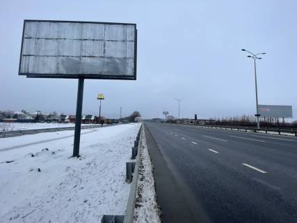 Билборд B в Горе, 3х6  Бориспільське шосе, зупинка, поруч Макдональз, в напрямку  Києва фото 1