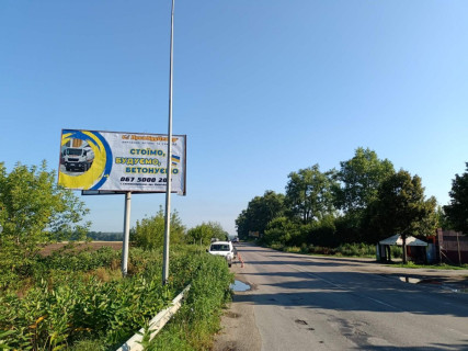 Білборд, Бігборд (Борд)  B у Гнатівці, 3х6  с. Гнатовка, поворот на  с. Лука Фото 1