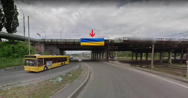 Нестандарт A в Киеве, 2х8  Харківське шосе -вул Привокзальна в сторону Дарницького мосту фото 1
