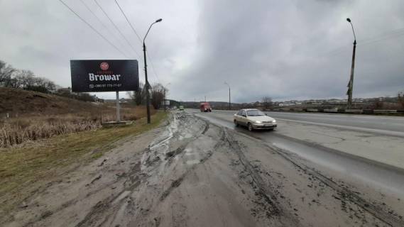 Білборд, Бігборд (Борд)  B у Хмельницькому, 6х3  Ружична, озеро Фото 1