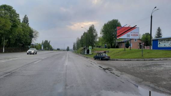 Билборд A в - (-), A  Вїзд Львів (Шаровечка, зупинка міське кладовище) фото 1