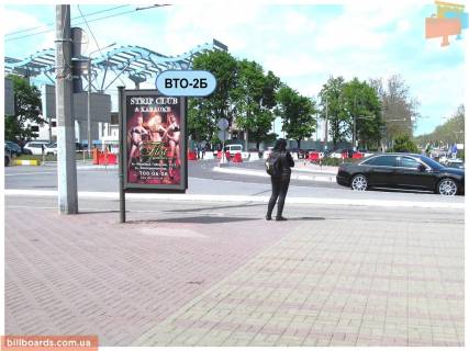 Сiтiлайт A у Одесі, 1,2х1,8  Ситилайт на вході в термінал Фото 1