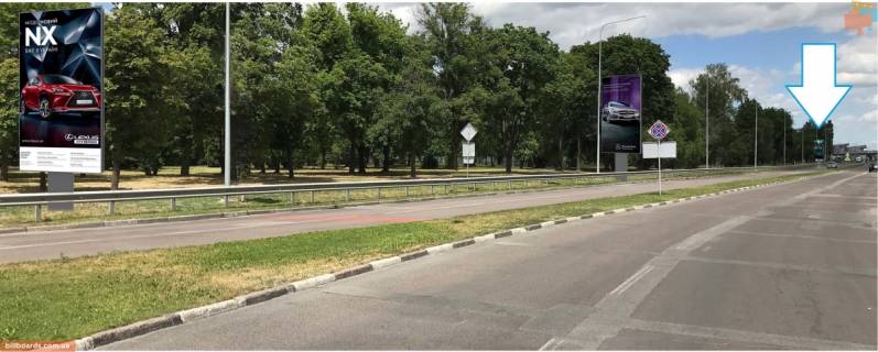 Беклайт B у Борисполі Аеропорт "Бориспіль". Вертикальний Беклайт у напрямку руху з ЗОД і c парковок терміналів A, B, C, F) Фото 1