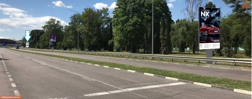 Бэклайт A в Борисполе Аэропорт "Борисполь". Вертикальный бэклайт по направлению движения к ЗОД и к парковкам терминалов A, B, C, F) фото 1