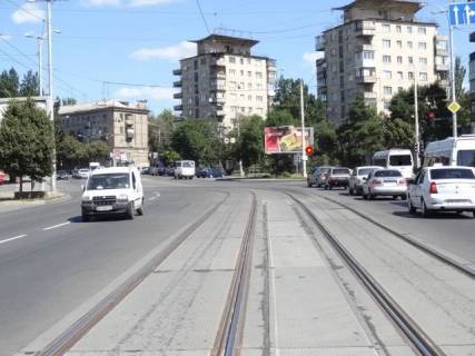Призма A в Запорожье пр.Соборний,22 -вул.Поштова, - маг.“Сігнал” (призматрон) - 254390 фото 1