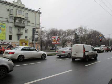 Беклайт B у Запоріжжі, 4x3  пр. Соборний — вул. Південноукраїнська, ст.Б Фото 1