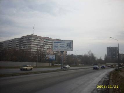 Билборд B в Запорожье, 6x3  Набережная магистраль – ул. Анатолия Чаботенко, автосан "Альфа Плюс", движение к вокзалу фото 1