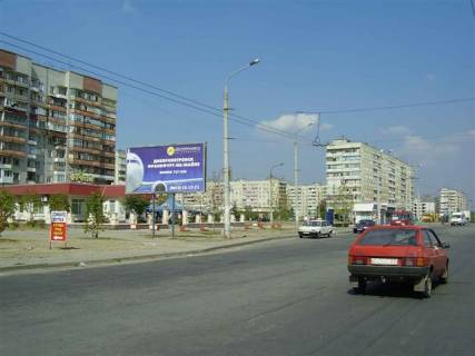 Билборд B в Запорожье, 6x3  Володимира Українця (Новокузнецька), 27, м-н "Южный" - "Сільпо", ст.Б фото 1