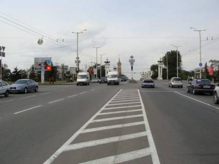 Скроллер B в Запорожье пр.Соборний - вул.Героїв Крут (12 квітня),ст.Б4 - 252475 фото 1