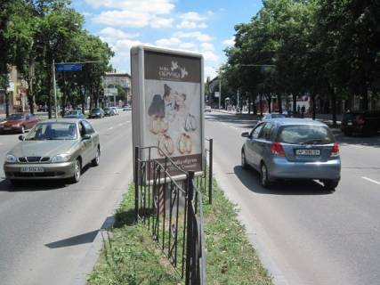 Ситилайт A в Запорожье, 1.2x1.8  ул. Сталеваров – ул. Марії Примаченко (Маяковського) фото 1