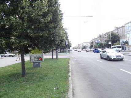 Ситилайт B в Запорожье, 1.8x1.2  пр. Соборний — готель "Дніпро", №3 фото 1