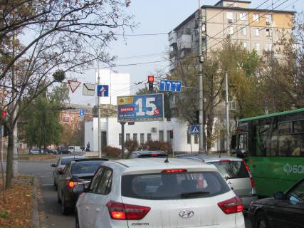 Призма A в Киеве, 3х6  ВерховноЇ Ради бул., 8/20 /вул. Будівельників  - 219929 фото 1