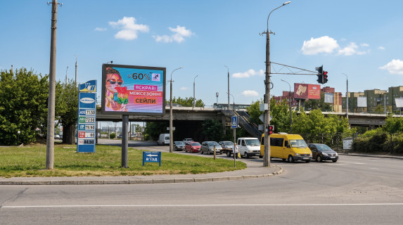 Билборд A в Луцке на розі вул.Карпенка Карого та пр.Перемоги (АЗС Укрпетроль) фото 1