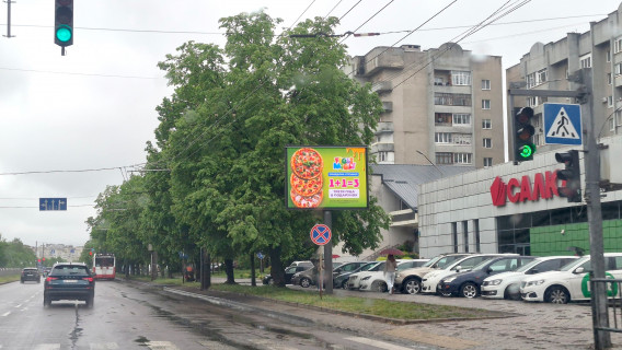 Видеоборд A в Луцке, 3.2*2.4м  просп.Соборності 24 - 665221 фото 1