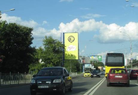 Бэклайт B в Киеве, 8x4  Броварской пр., ст.м. "Гидропарк",  из центра, слева фото 1
