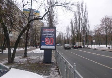 Сiтiлайт B у Києві Русанівська набережна вул., 24/51 - Ентузіастів вул. (світлофор) Фото 1
