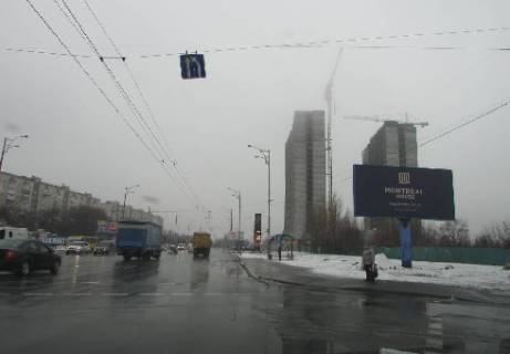 Бэклайт A в Киеве Братиславська вул., ("Епіцентр") фото 1