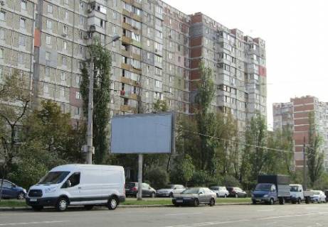 Білборд, Бігборд (Борд)  B у Києві, 3x6  просп. Червоної Калини (Володимира Маяковського)., 40 (после "Спортлайф Троещина"), слева Фото 1