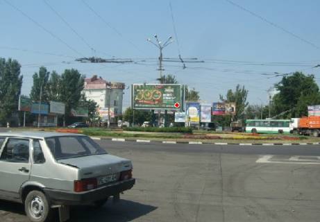 Призма A в Николаеве, 3x6  Центральний просп. (Леніна просп.). - Аркасівська вул. (Пушкінська) ., кольцо - 12419 фото 1