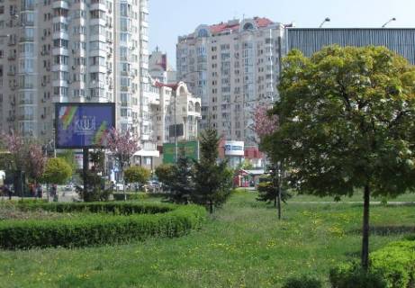 Скроллер B в Киеве, 2.32x3.14  Тимошенко Маршала ул. - Оболонский пр., 26 А (разделитель, ст.м. "Минская", напротив "МакДональдз") - 340760 фото 1