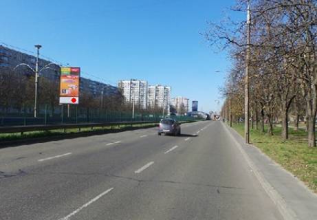 Билборд B в Киеве Курбаса пр., 9  (на разделителе) фото 1